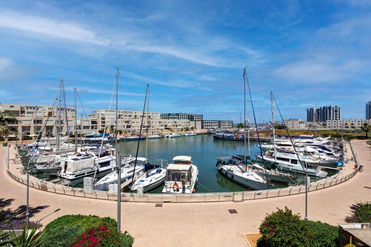 Water Front Luxury Family Apartment Herzliya Exterior photo